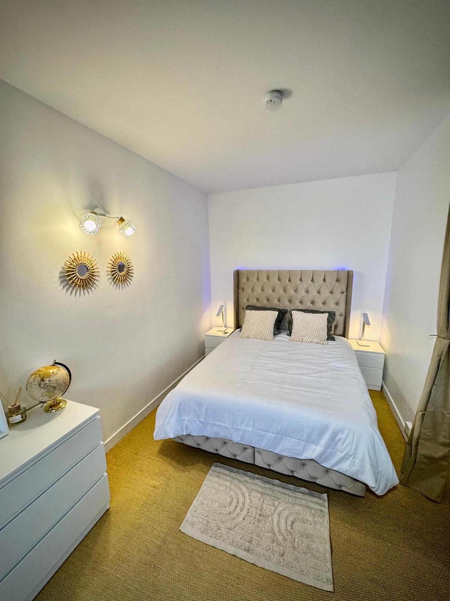 Appartement Avec Piscine París Exterior foto